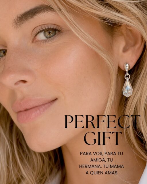 💎EL REGALO PERFECTO ✨
No importa la edad.
No importa el estilo.
Hay joyas que simplemente se sienten hechas para esa persona. 💗
Aros, collares, anillos… elegí ese detalle que sabés que le va a encantar.
Y ahora, además, podés comprarlo directamente desde nuestra nueva web, estés donde estés.
Deslizá, encontrá su favorita y regalá algo que pueda acompañarla siempre.
🛍️ Comprá online en nuestra web.
Mabel Joyas
La joyería de siempre, ahora más cerca tuyo.
#joyasmabel277 #joyeria #joyasdeplata #joyasenchapadas
